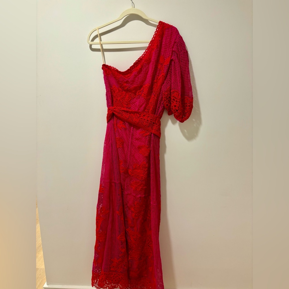 FARM Rio Bicolor Guipure One-Shoulder Maxi Dress Size Medium - Picture 8 of 11